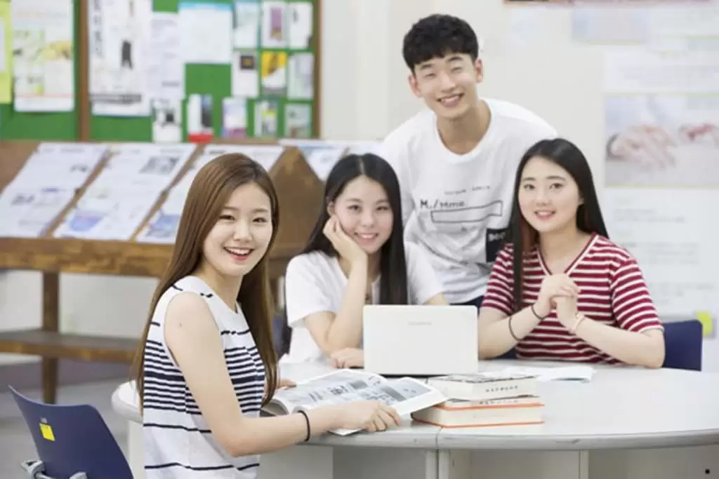 Tại sao cần dịch file tiếng Anh sang tiếng Việt